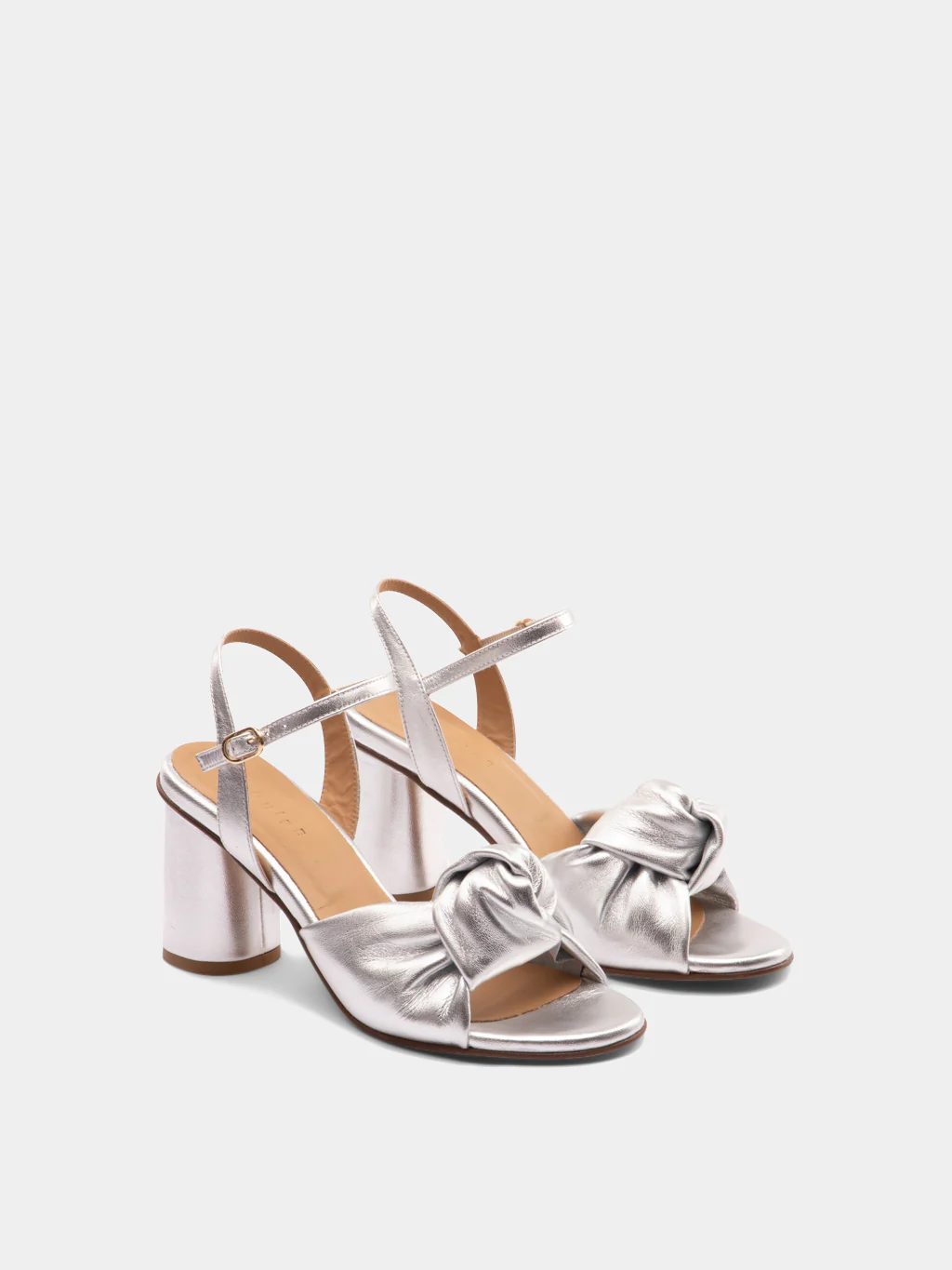 Noto Silver Heel - Image 3